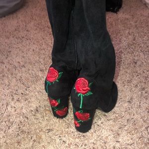 Black Knee-High Rose Boots - 7